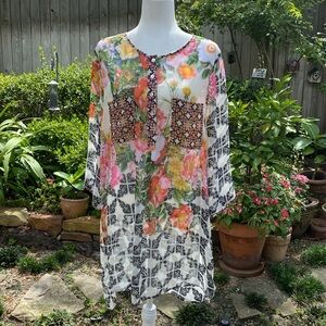 FIGUEROA & FLOWER (Anthropologie) Floral Printed Long Sleeved Blouse